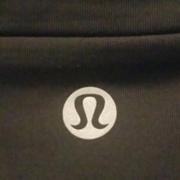 NWOT Lululemon Ruffle Black Skort 8 - Picture 2 of 5